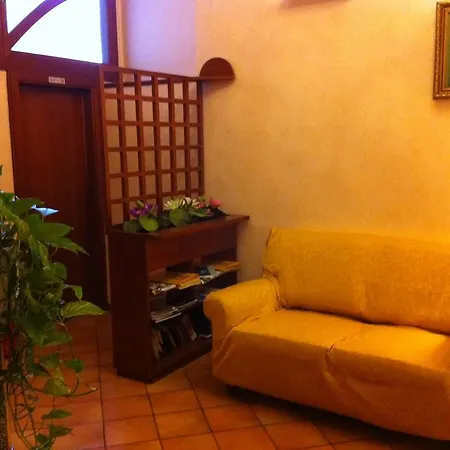 Hotel Elite-2